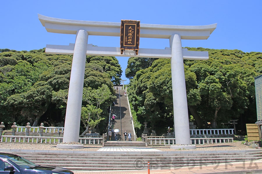 大洗磯前神社 正面鳥居（大鳥居）の様子